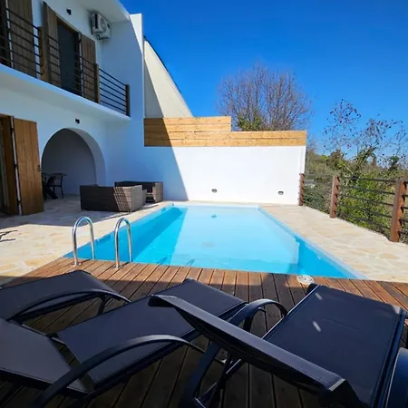 Rouga Villa *